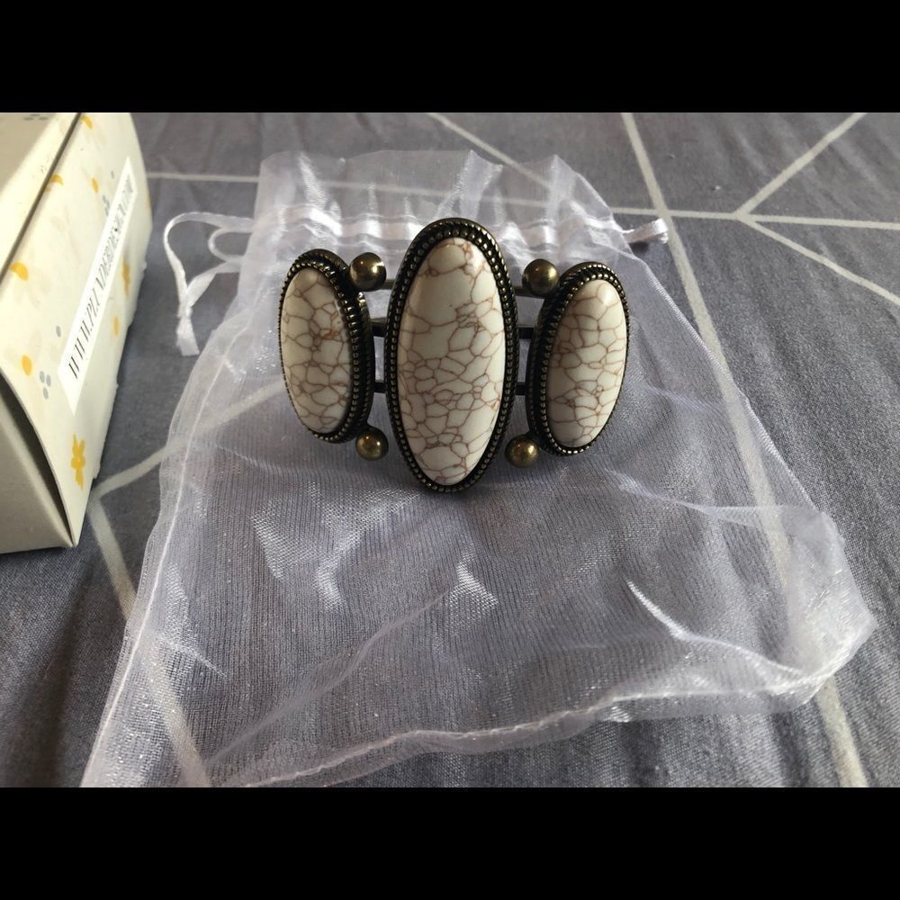 Winston Cuff Bracelet marble looking stones Plunder New with Box
